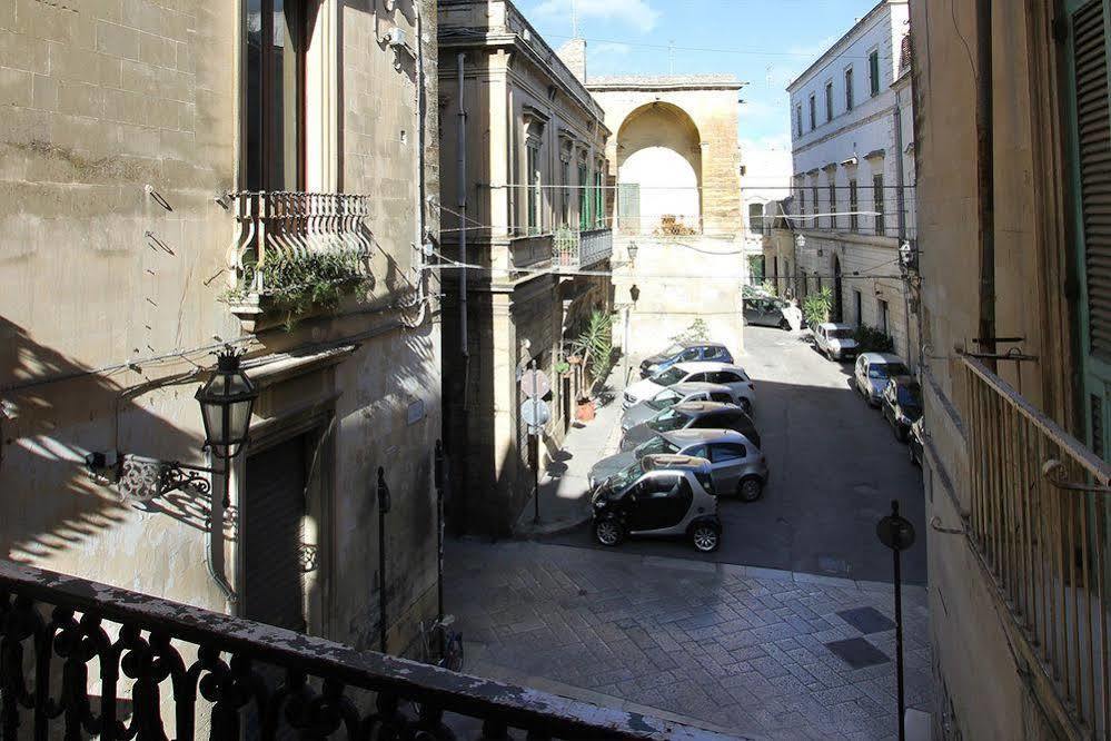 Bed and Breakfast Palazzo Del Centro Lecce Exterior foto